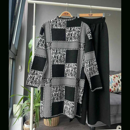 Texture Box Printed  Sweat Style 2-Pcs Winter Tracksuit For Her